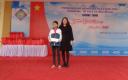 anh dc Mai PGD tang qua cho HS.jpg-1 - 