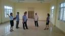 chu tich UBNd TX kiem tra truong.jpg - 