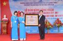 Trao bằng công nhận.jpg - 